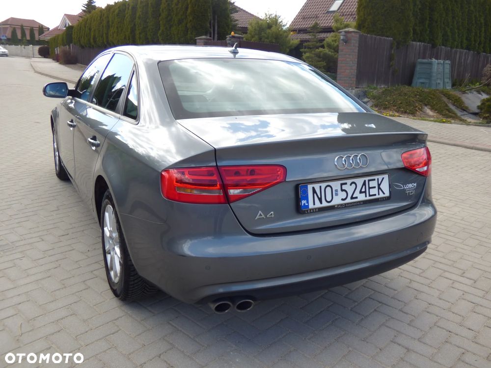 Audi A4 Limousine - 3