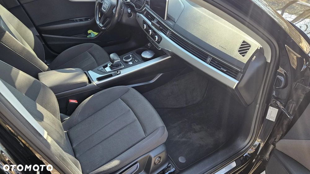 Audi A4 Limousine 1.4 TFSI S tronic - 12