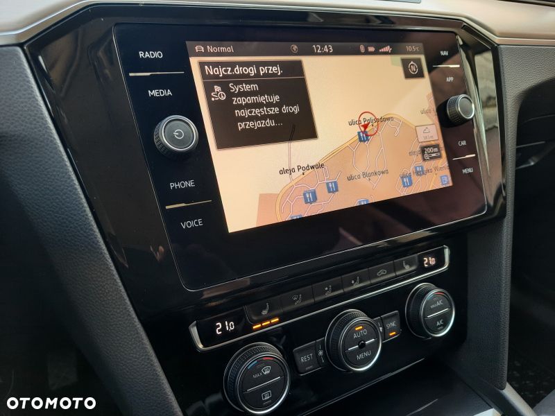 Volkswagen Passat 2.0 TDI BMT Highline DSG - 20