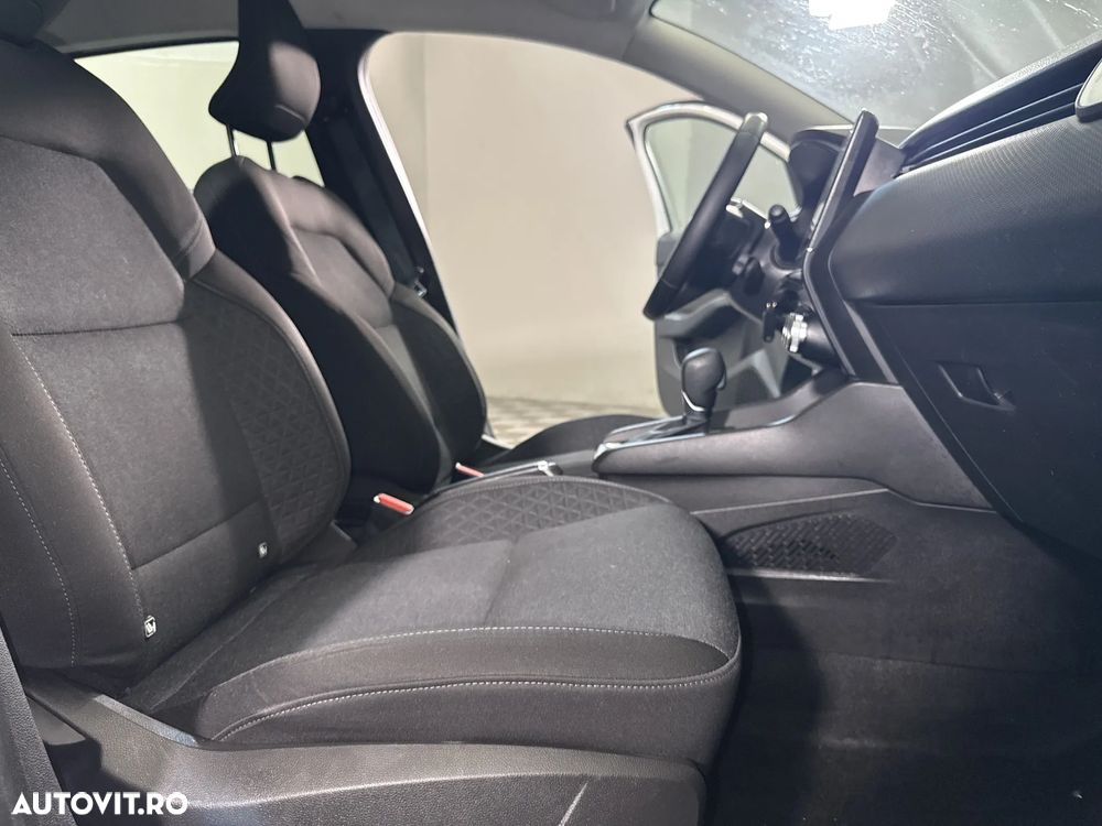 Renault Clio - 11