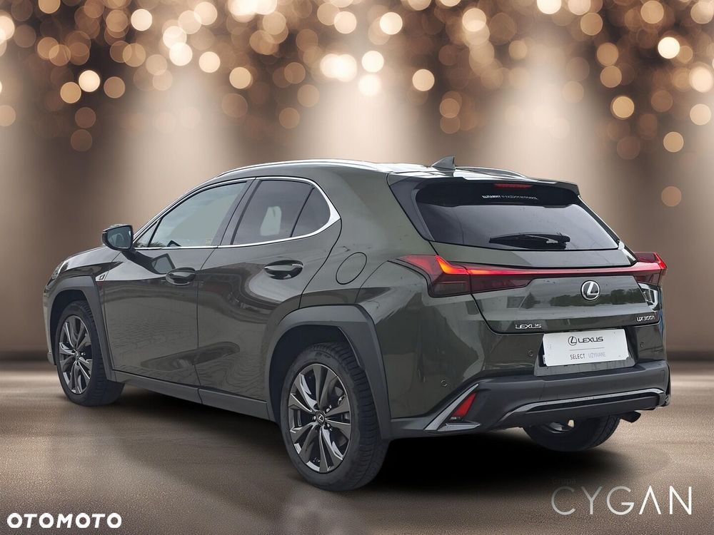 Lexus UX 300h F Sport Design - 5