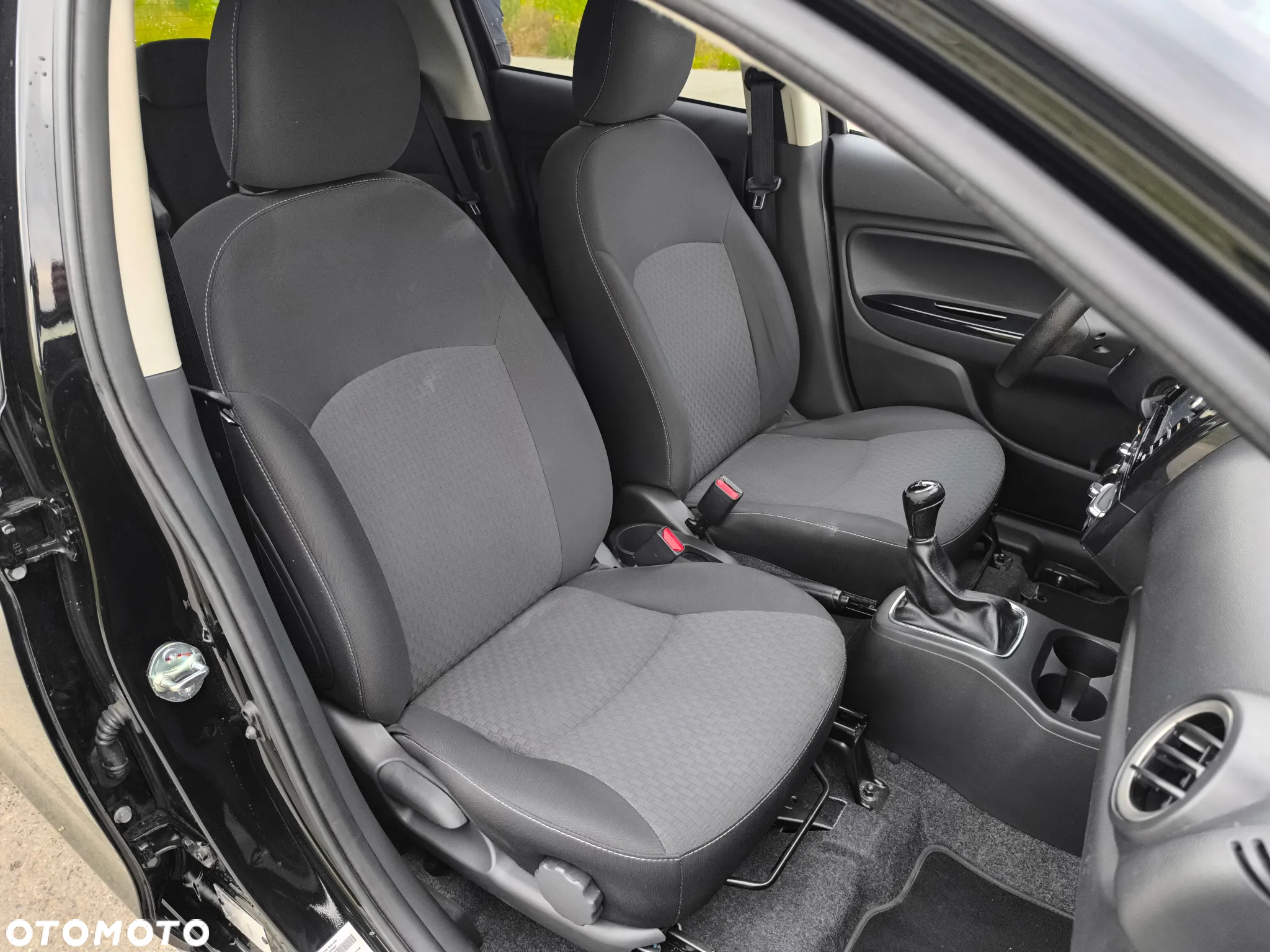 Mitsubishi Space Star 1.2 AS&G Invite - 24