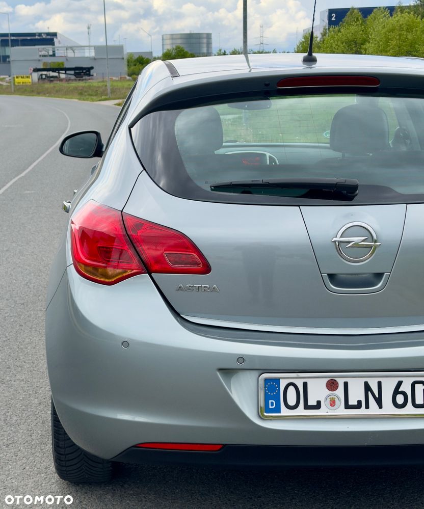 Opel Astra 1.6 Edition - 36