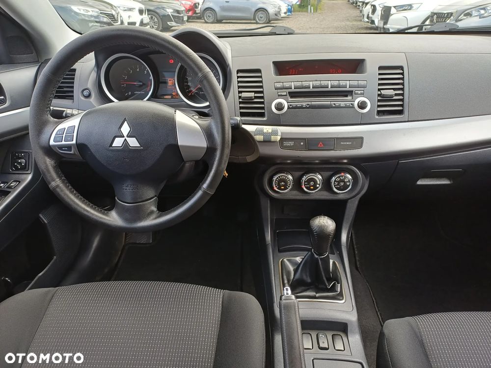 Mitsubishi Lancer 1.6 ClearTec Invite - 22