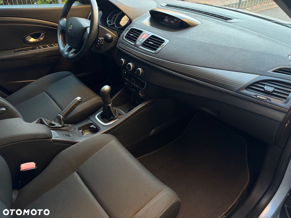 Renault Megane 1.6 16V 100 Authentique - 7