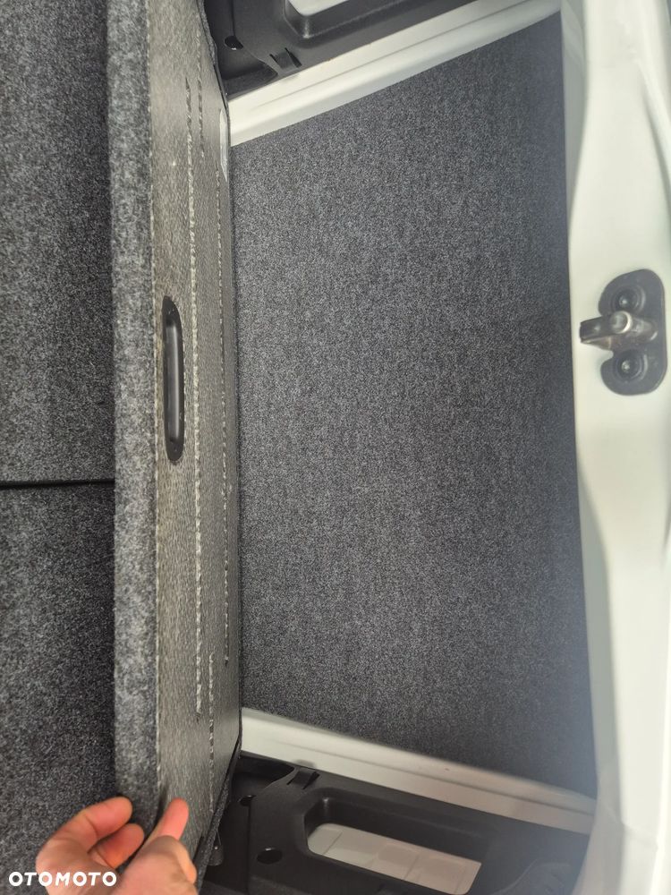 Volkswagen up! (BlueMotion Technology) move - 18