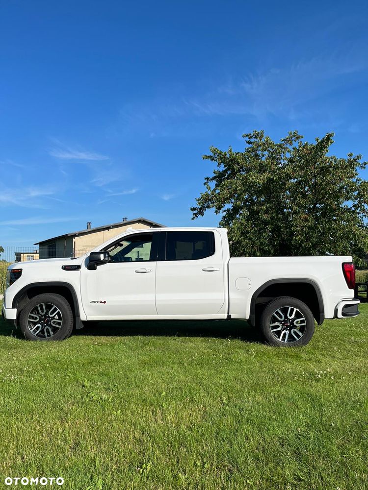 GMC Sierra - 37