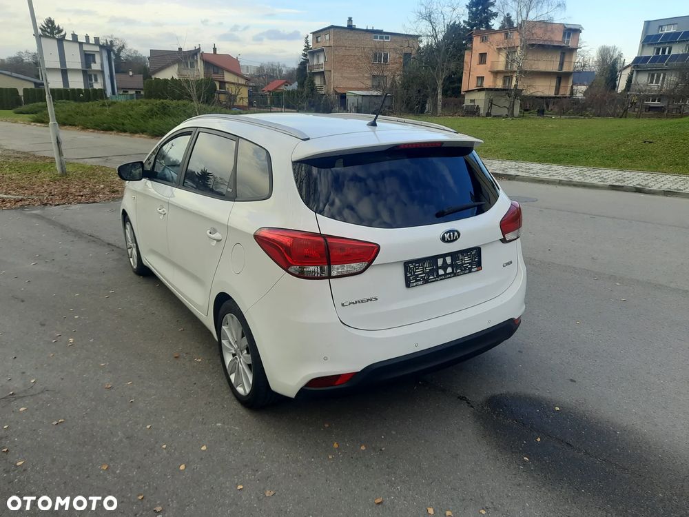 Kia Carens 1.7 CRDi M EU6 - 24