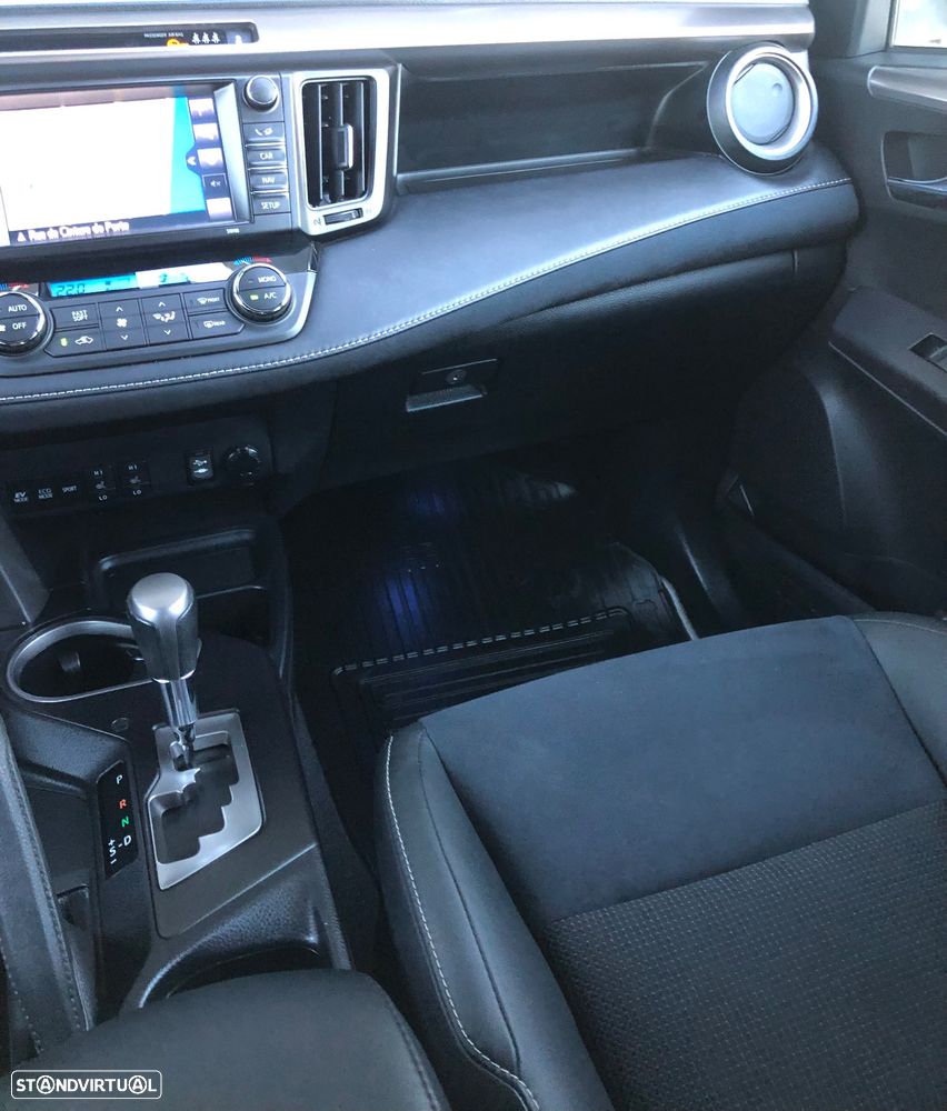 Toyota RAV4 2.5 HSD Comfort+P.Sport - 34