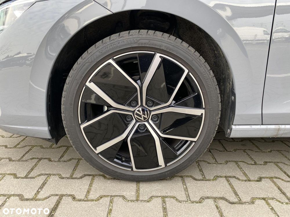 Volkswagen Golf - 18
