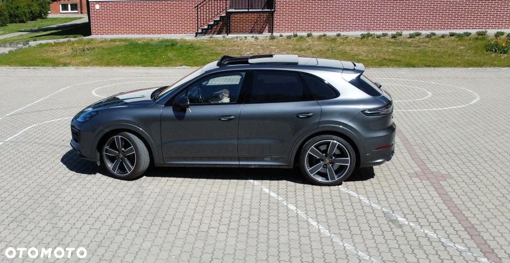 Porsche Cayenne GTS - 3