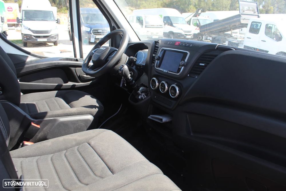 Iveco DAILY 35-160 CAB/SIMPLES // C/PLATAFORMA // 3.000cc - 7