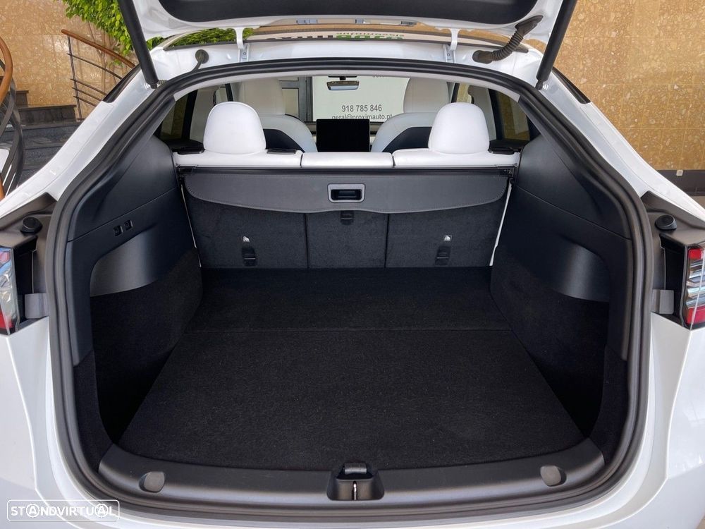 Tesla Model Y Long Range Dual Motor AWD - 10