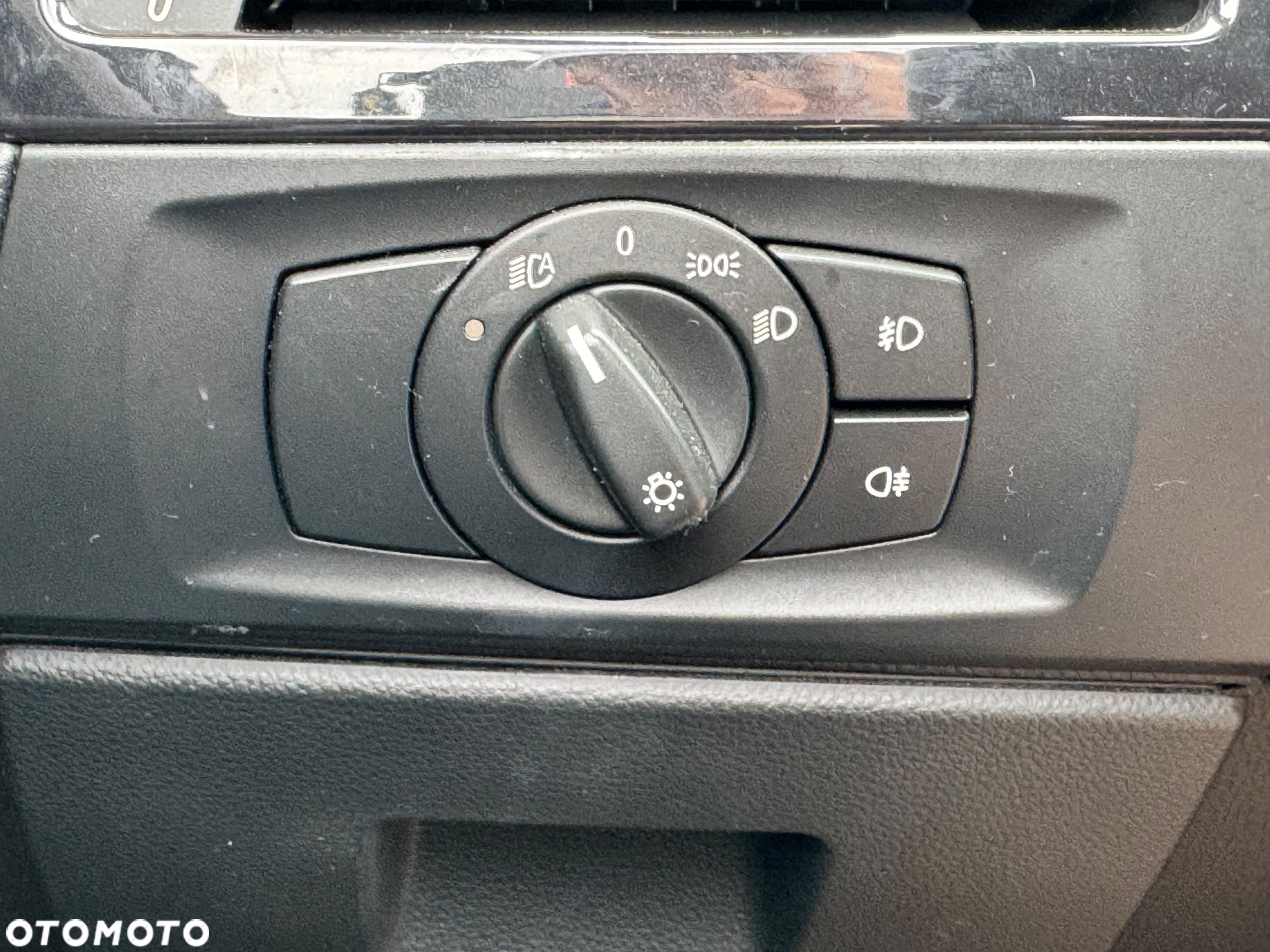 BMW Seria 3 320i - 24