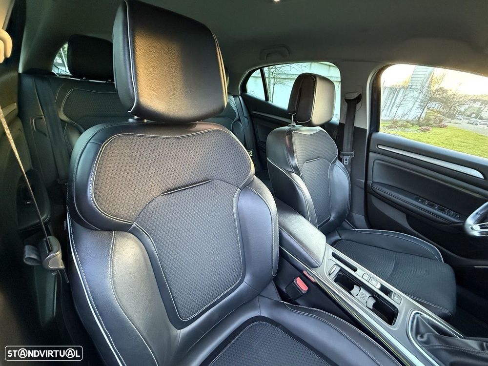 Renault Mégane 1.5 dCi Bose Edition - 27