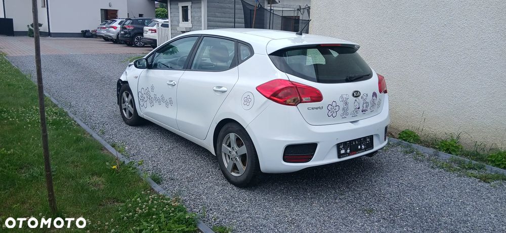 Kia Ceed 1.4 CVVT Attract - 6