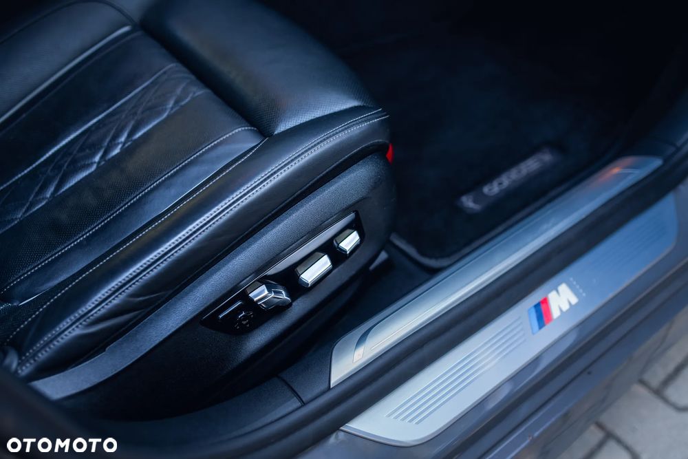 BMW Seria 7 740d xDrive mHEV sport - 13