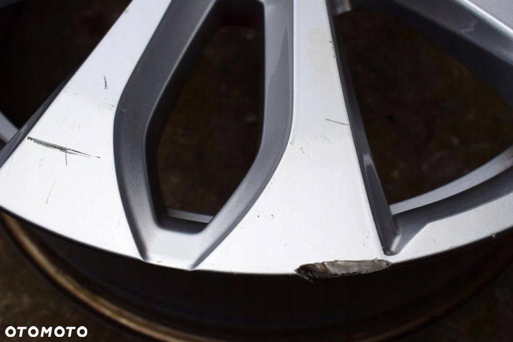 RENAULT 16 Megane IV Zoe Oryginał - 3