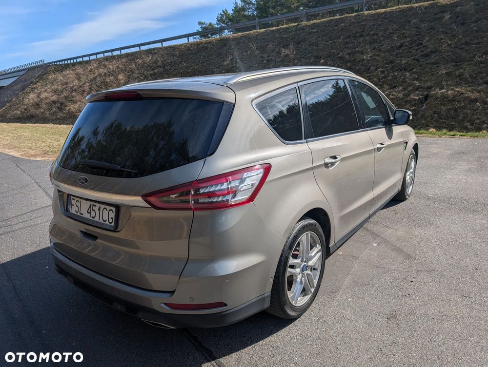 Ford S-Max - 9