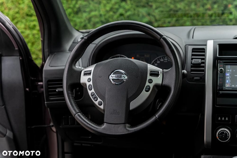Nissan X-Trail 2.0 dCi 4x4 DPF SE - 23