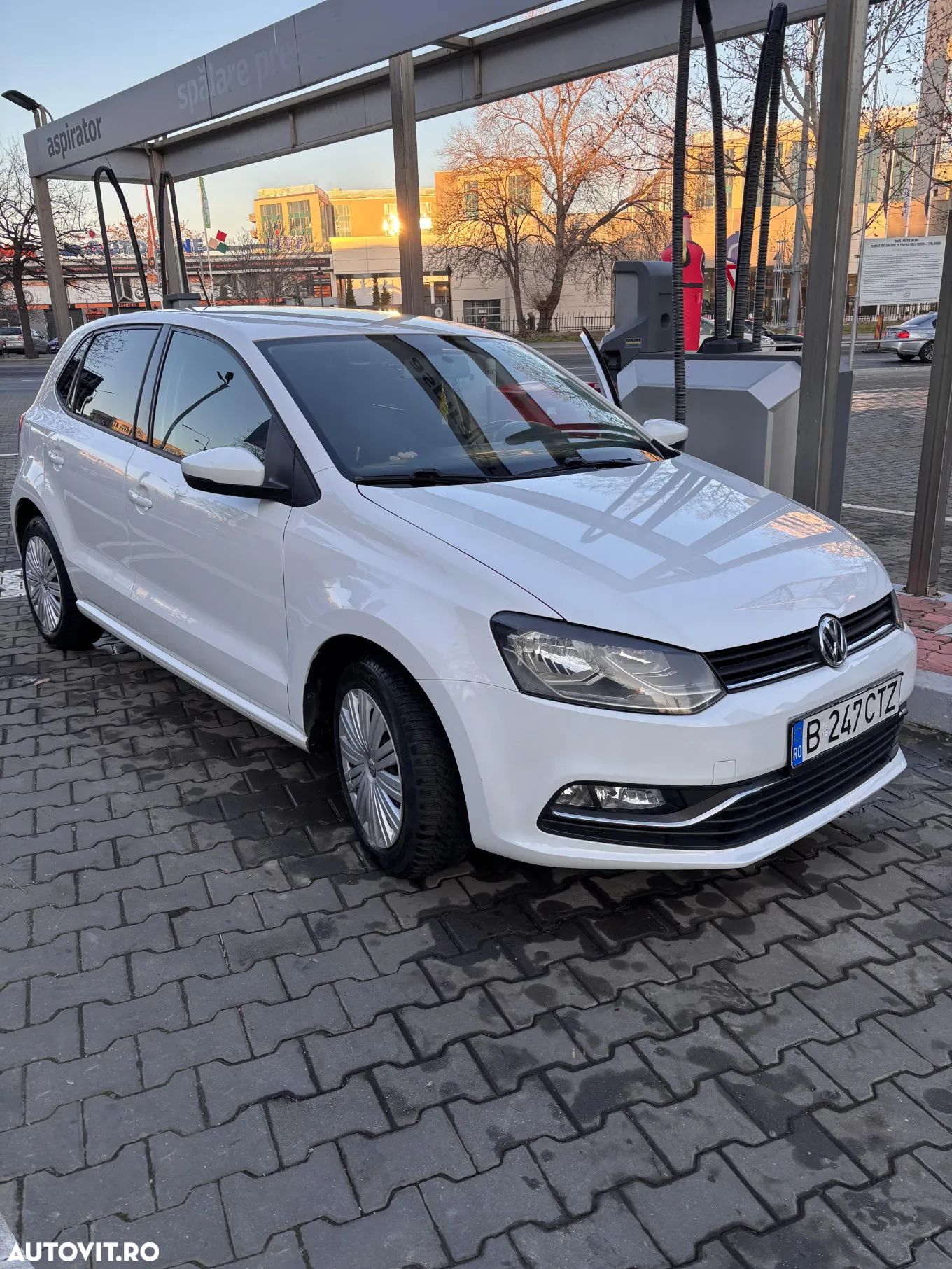 Volkswagen Polo 1.2 TSI BMT Comfortline - 1