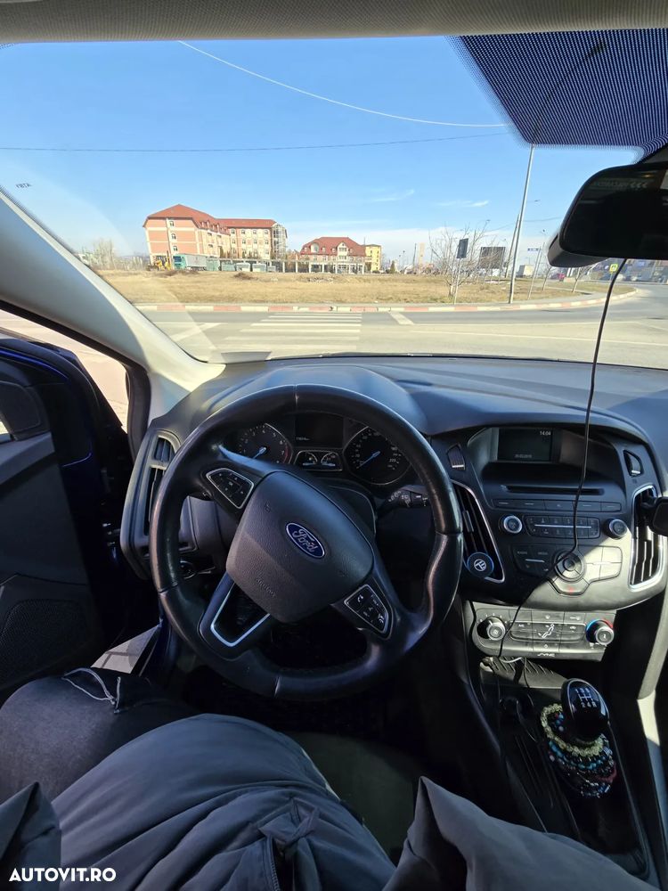 Ford Focus 1.6 TI-VCT Ambiente - 37