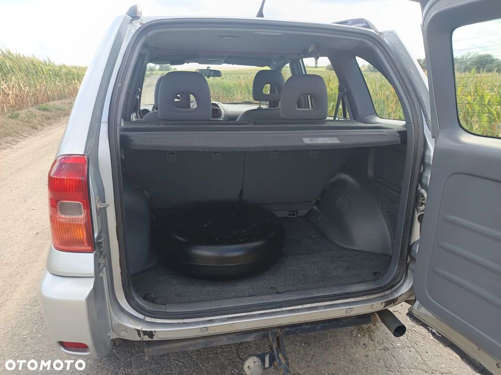 Toyota RAV4 2.0 VVT-i 4x4 - 4