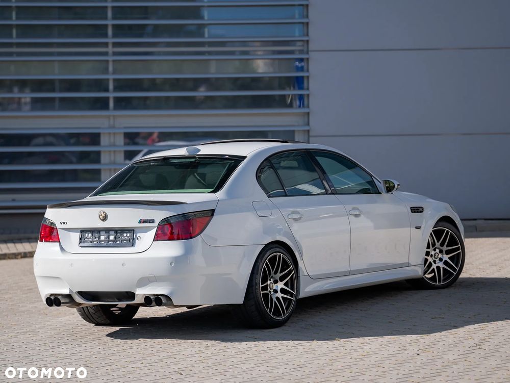 BMW M5 - 11