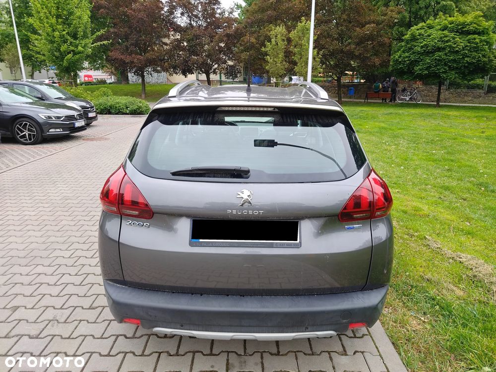 Peugeot 2008 - 6