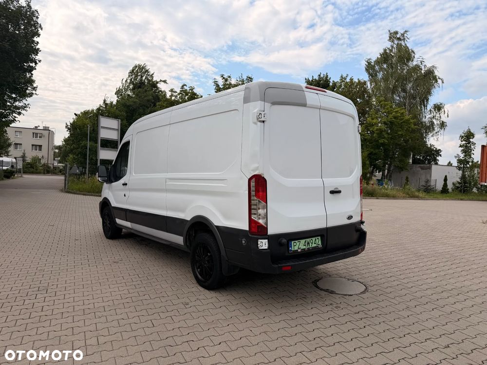 Ford E-Transit - 11