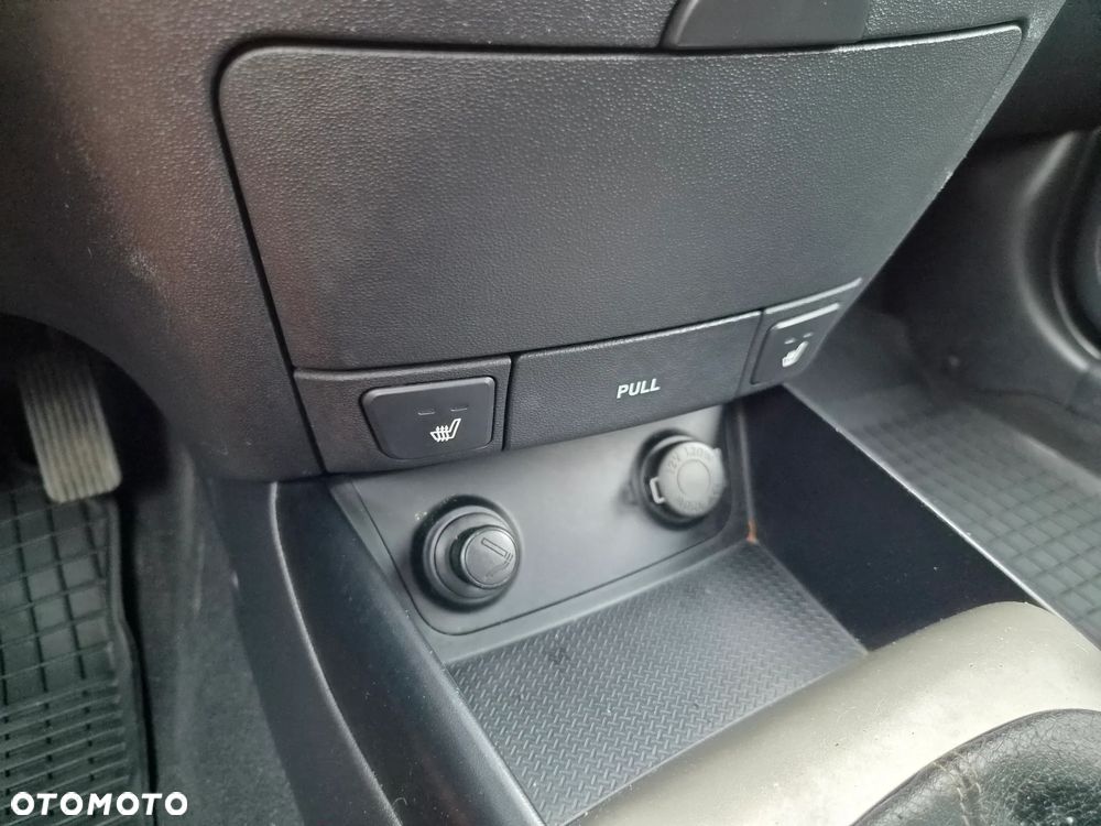 Hyundai i30 2.0 Premium - 39