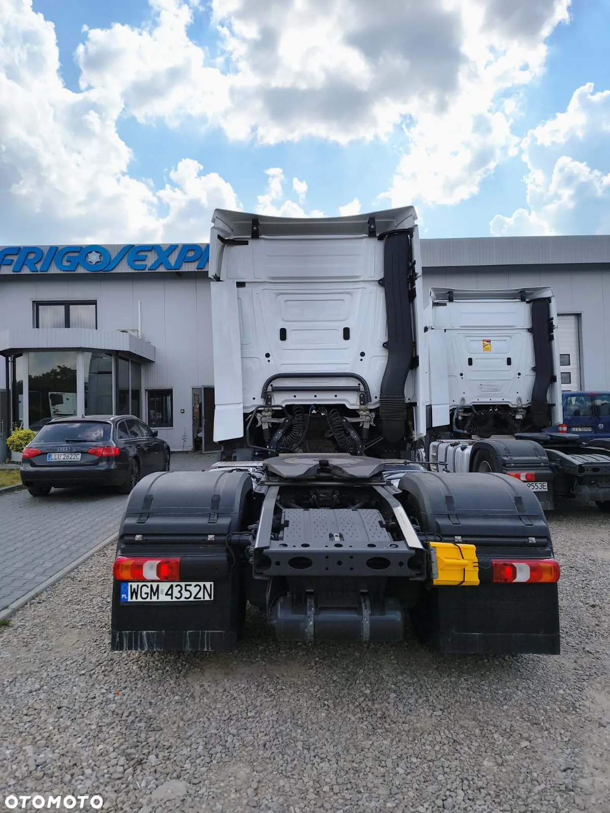Mercedes-Benz Actros - 4