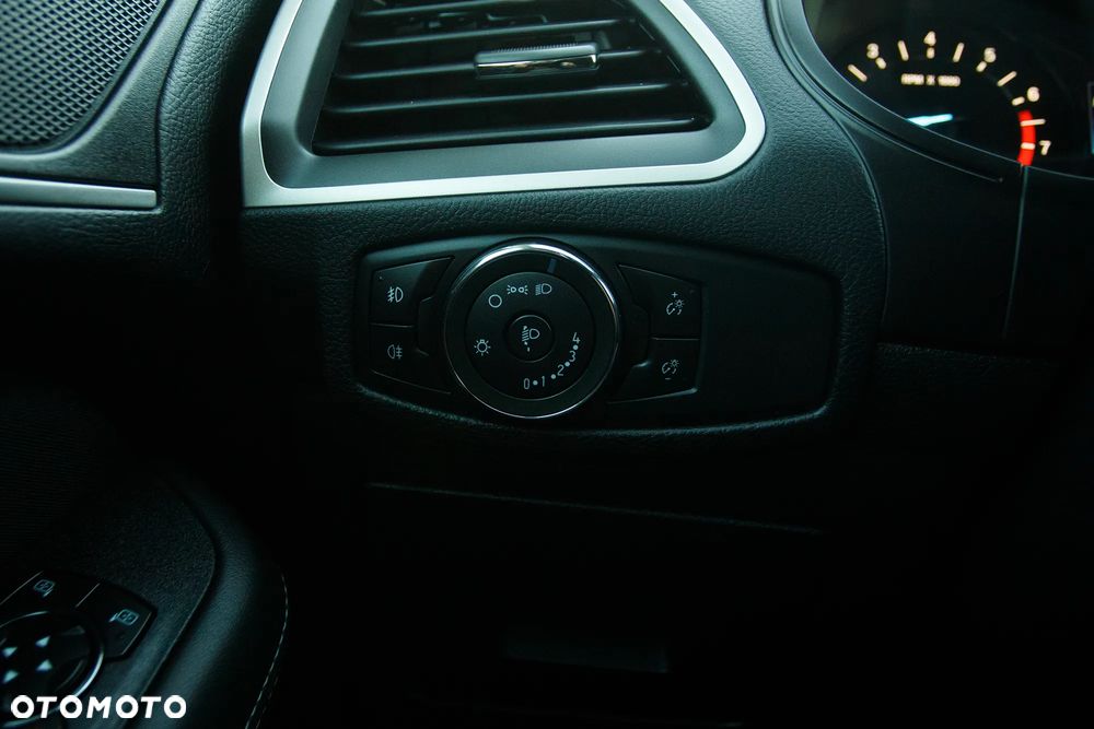 Ford S-Max 1.5 EcoBoost Titanium - 32