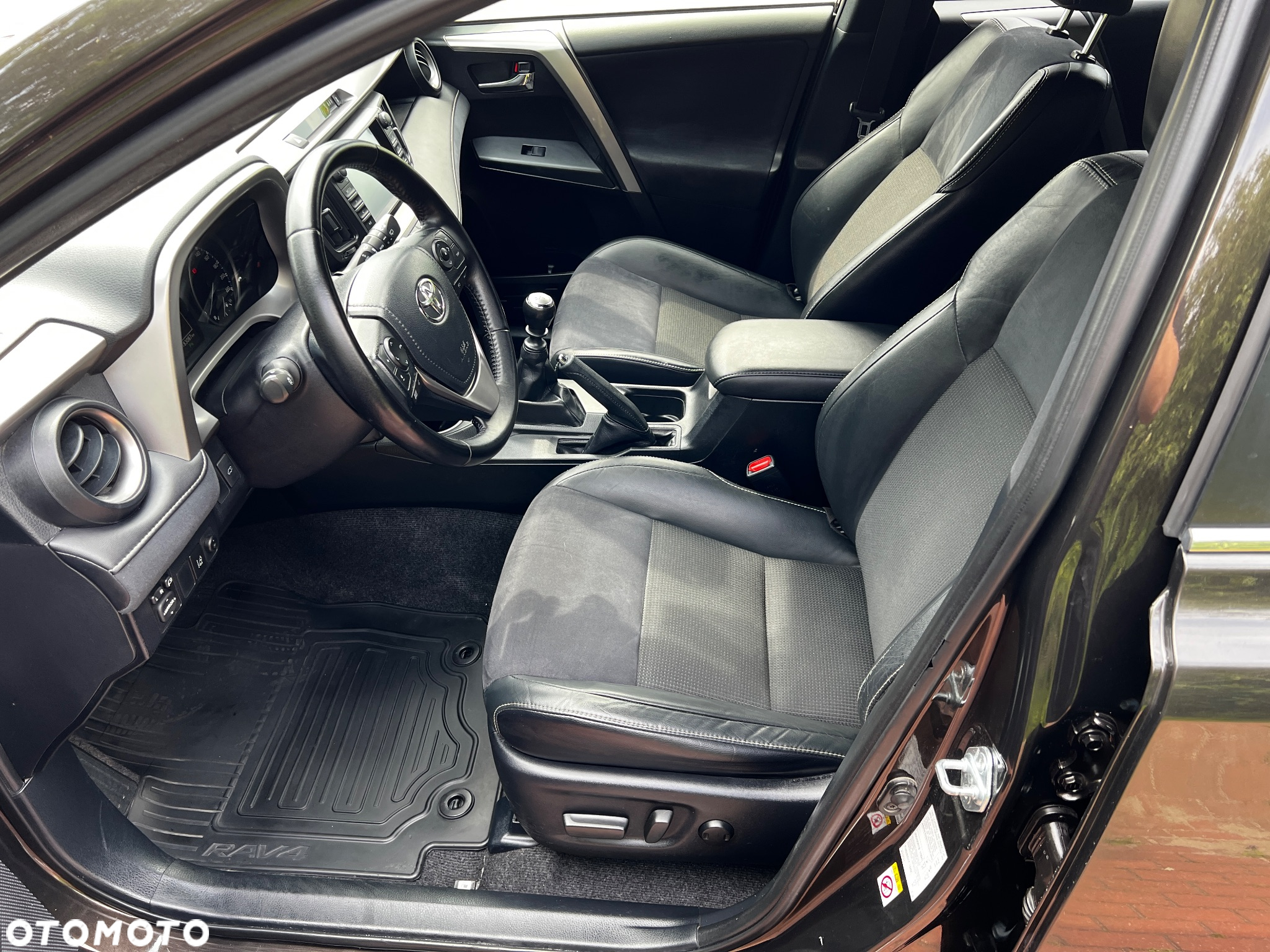 Toyota RAV4 2.0 D-4D Prestige 4x2 - 6