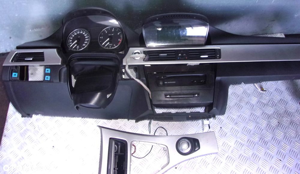 KONSOLA DESKA PULPIT NAWIGACJA WYSWIETLACZ BMW E90 E91 KOMPLET - 2