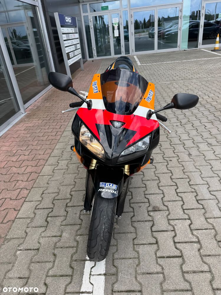 Honda CBR - 7