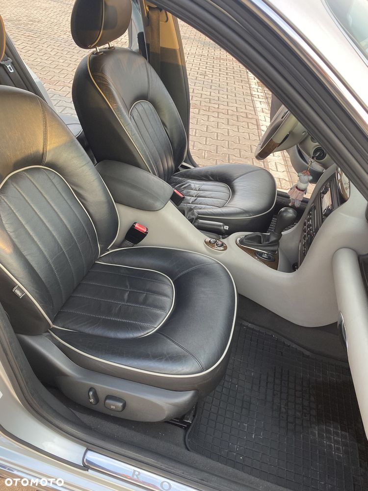 Rover 75 2.5i V6 - 16