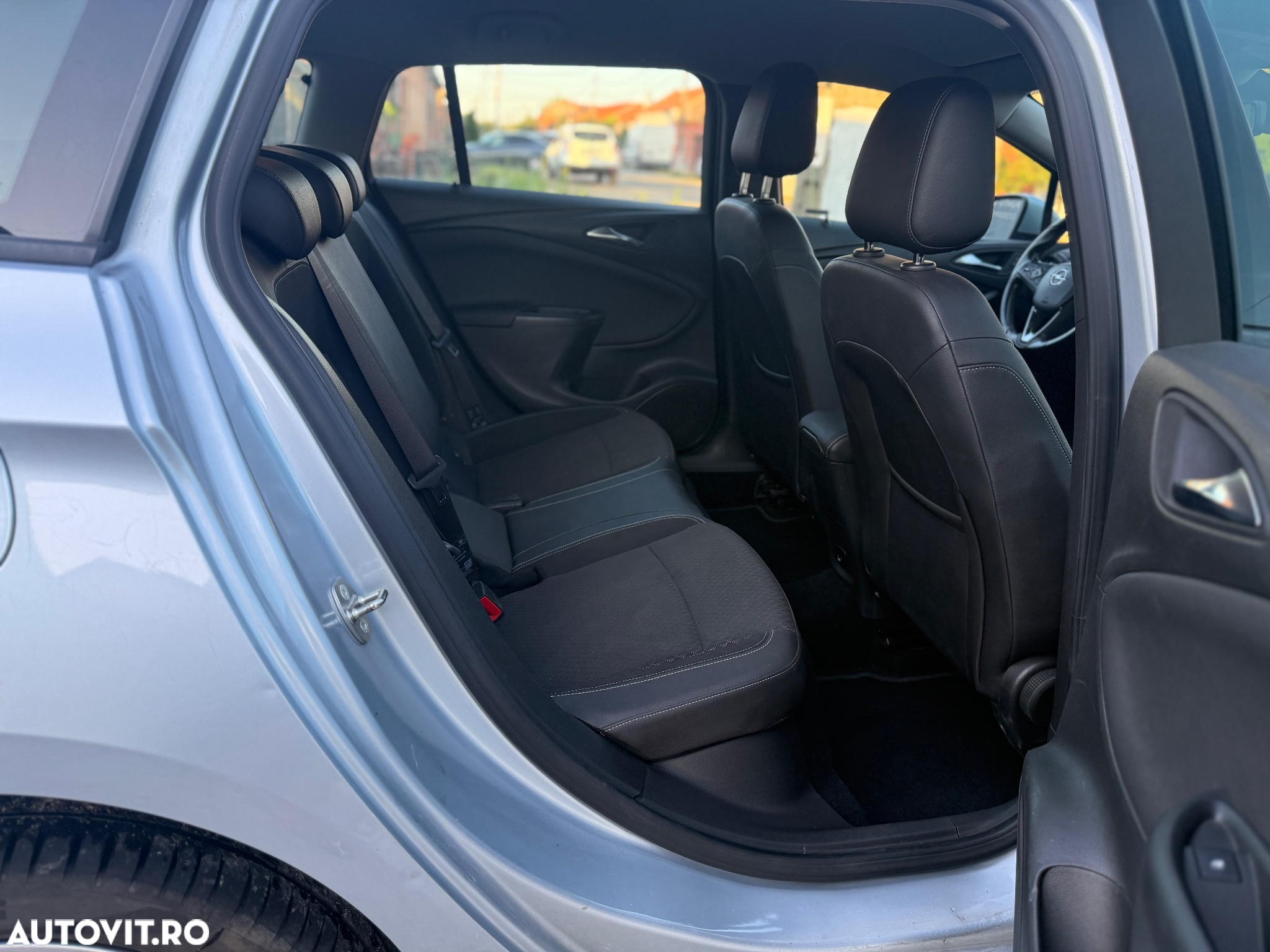 Opel Astra 1.6 CDTI ECOTEC ECOFlex Start/Stop Dynamic - 5