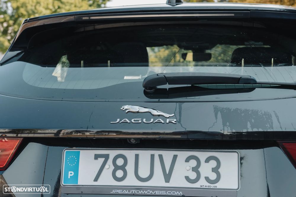 Jaguar E-Pace 2.0 i4D R-Dynamic - 11
