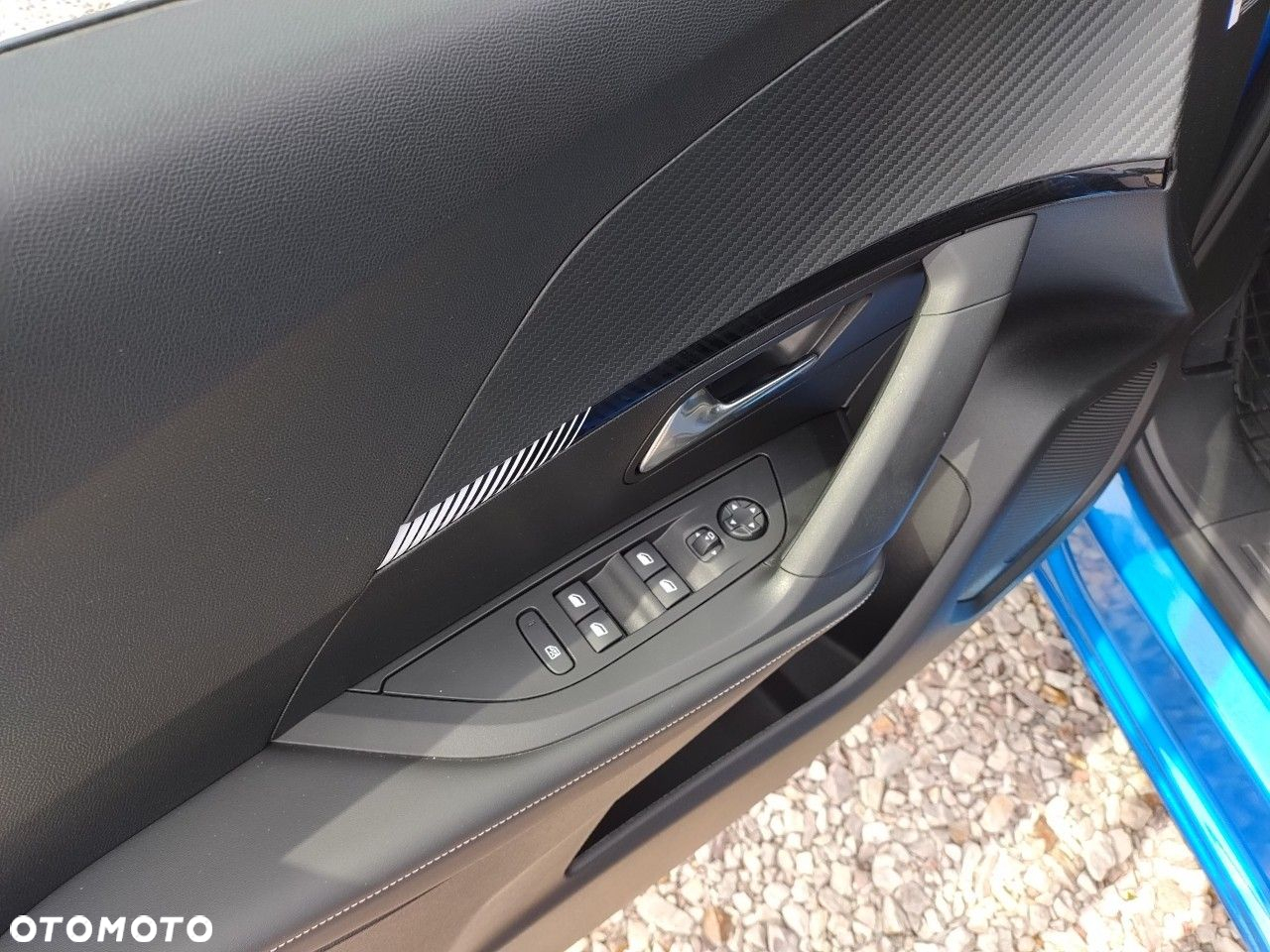Peugeot 2008 1.2 PureTech Allure S&S EAT8 - 12