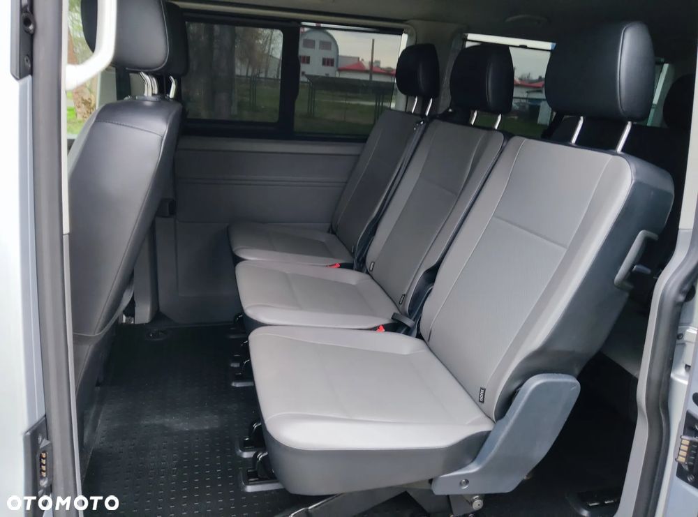 Volkswagen Caravelle 2.0 TDI L2 Highline 4Motion DSG - 20