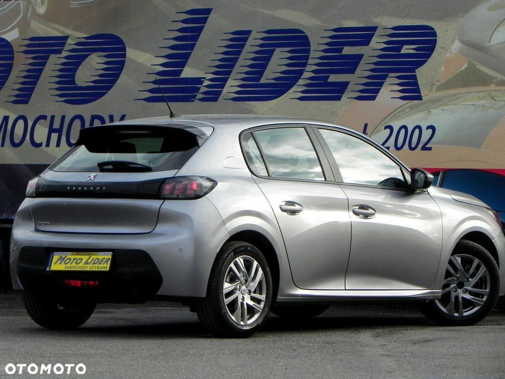 Peugeot 208 - 3