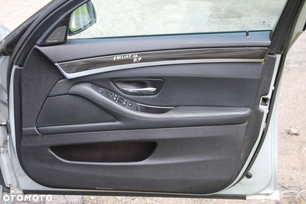 BOCZEK DRZWI PRAWY PRZÓD PRZEDNI CZARNA SKÓRA BMW F10 F11 LIFT - 1