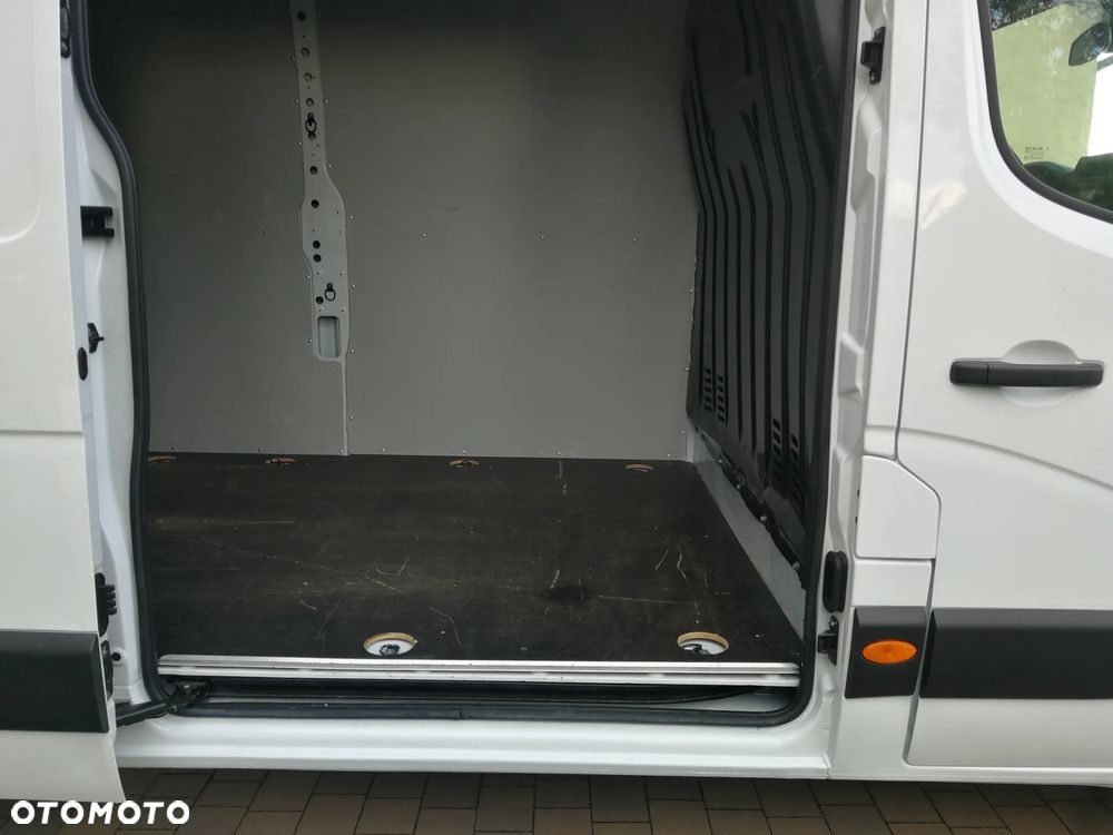 Renault Master - 10
