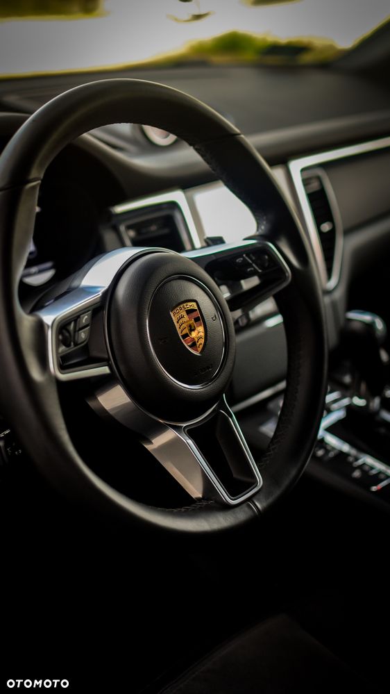 Porsche Macan Standard - 8