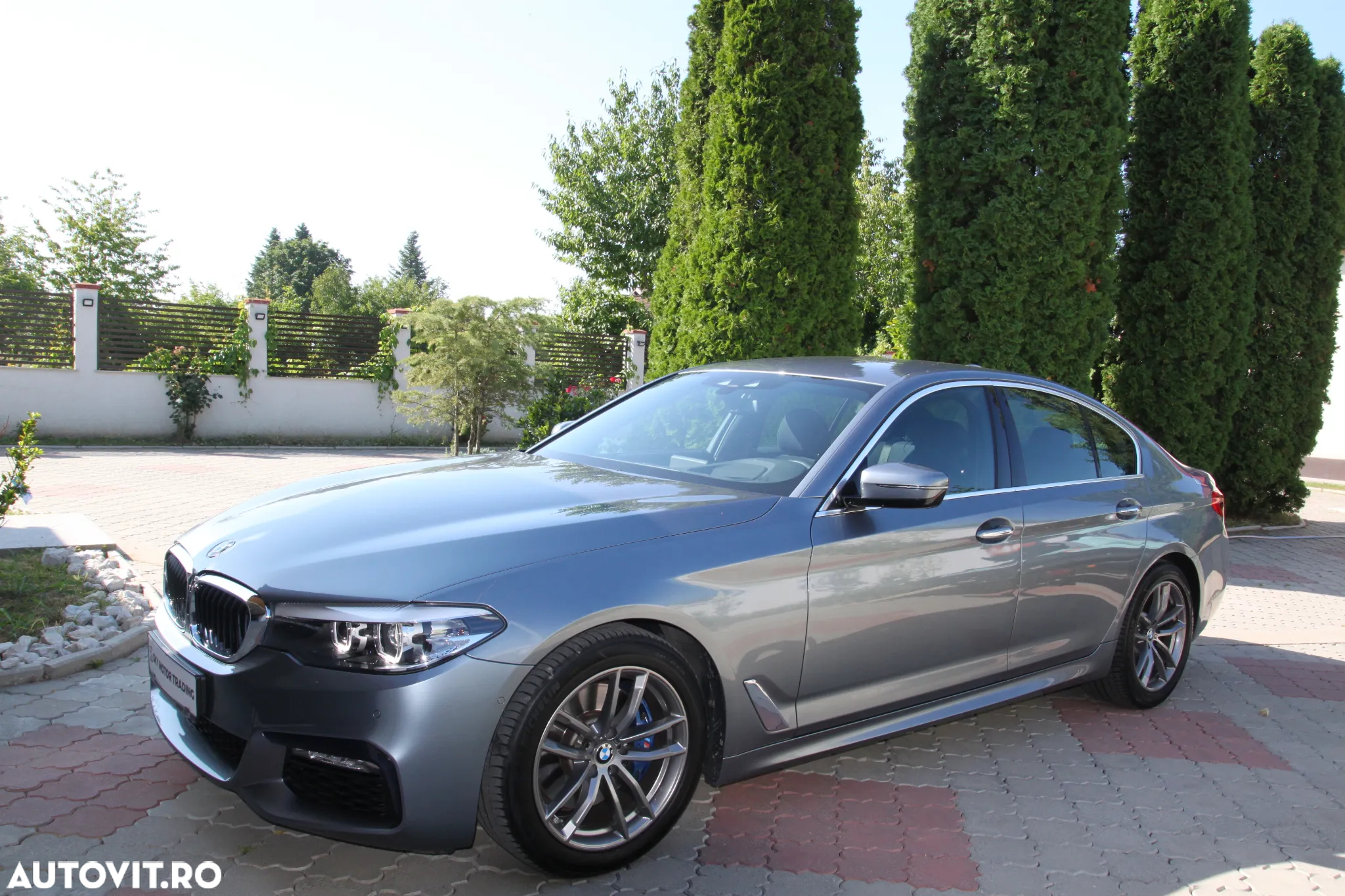 BMW Seria 5 530i xDrive AT - 12