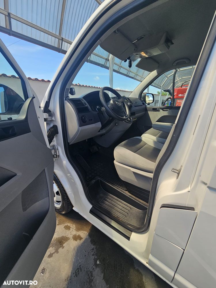 Volkswagen Transporter - 8