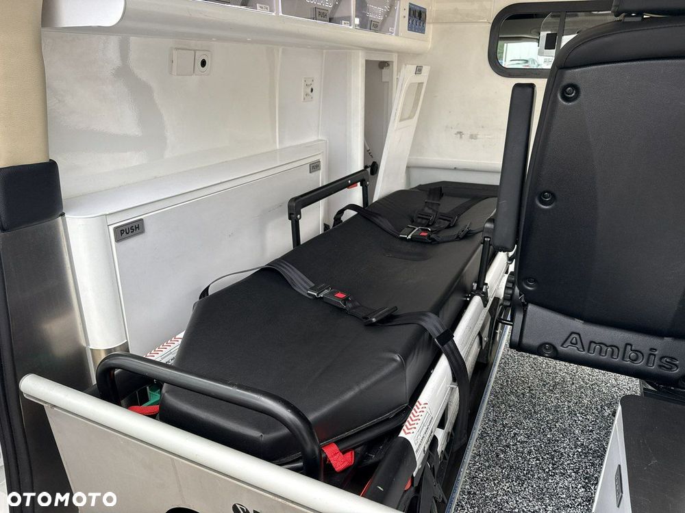 Ford Transit Connect - 17