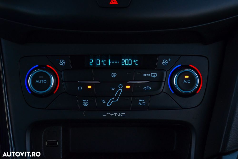 Ford Focus 1.5 TDCi DPF Start-Stopp-System Titanium - 9