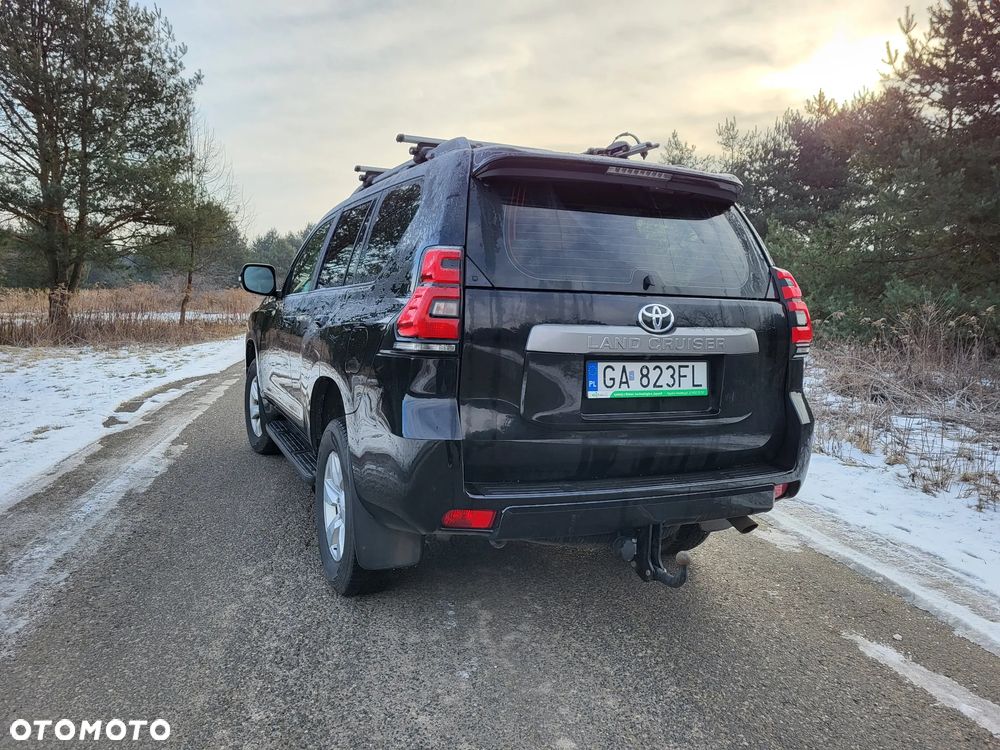 Toyota Land Cruiser - 14